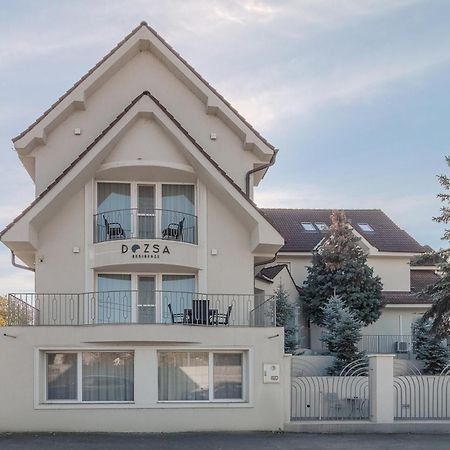 Dozsa Residence Oradea Exterior foto