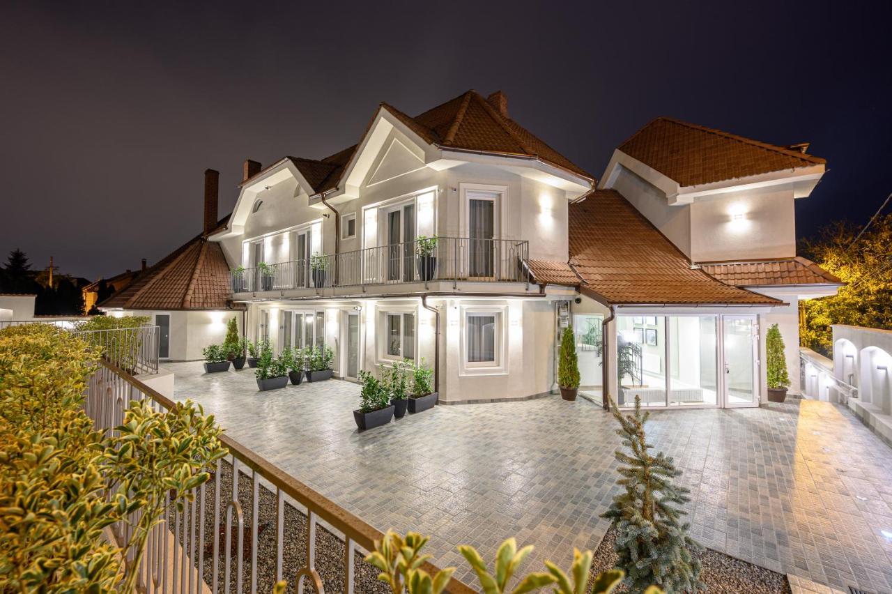 Dozsa Residence Oradea Exterior foto