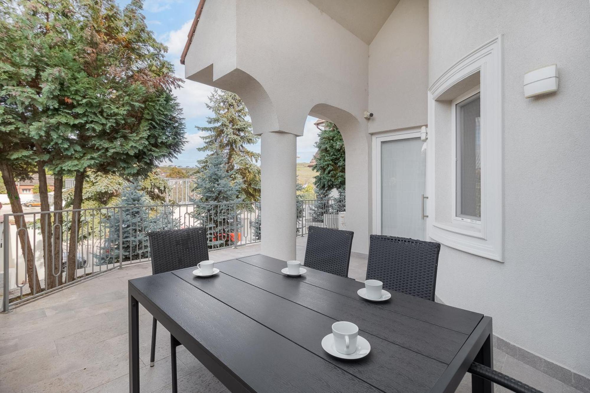 Dozsa Residence Oradea Exterior foto