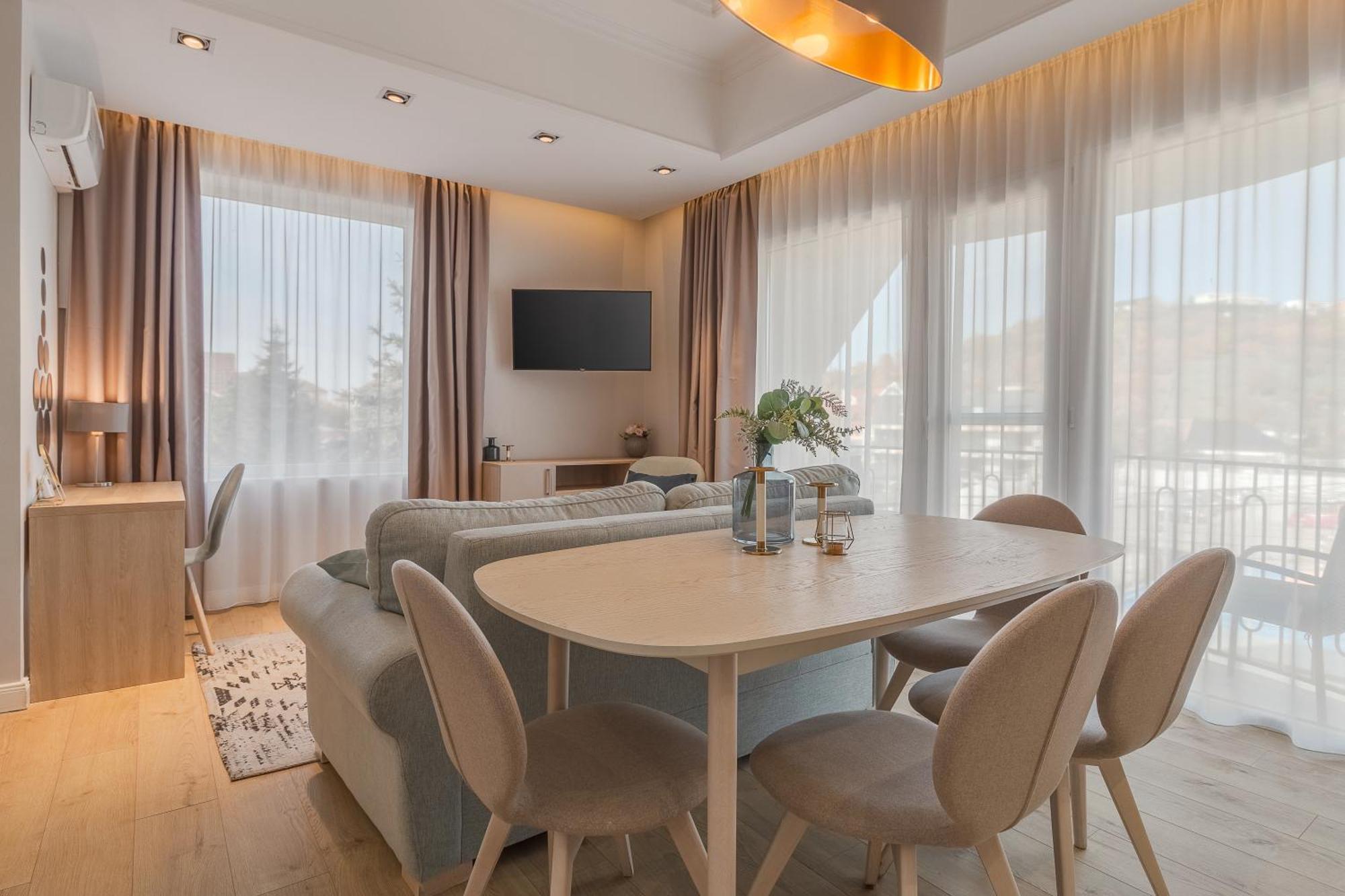 Dozsa Residence Oradea Exterior foto